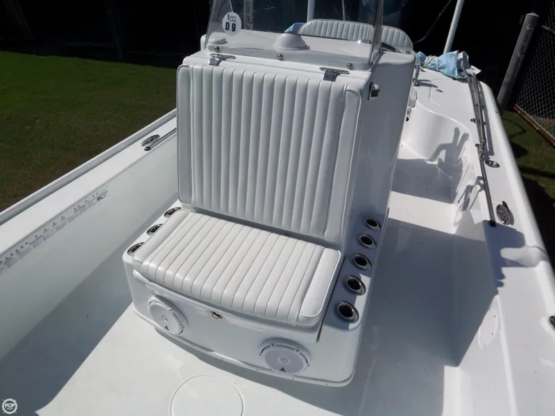Slide: The Image of Yellowfin 24 Bay CC 2013 - 10