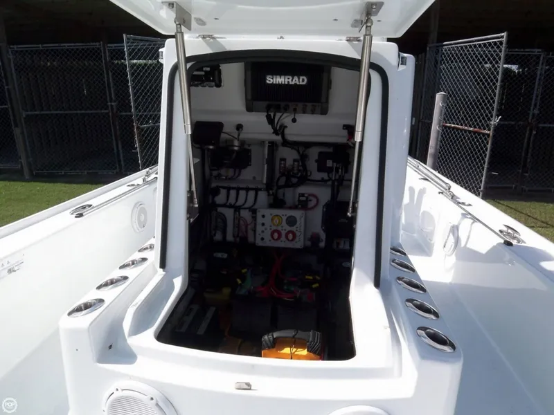 Slide: The Image of Yellowfin 24 Bay CC 2013 - 11