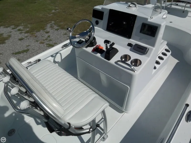 Slide: The Image of Yellowfin 24 Bay CC 2013 - 4