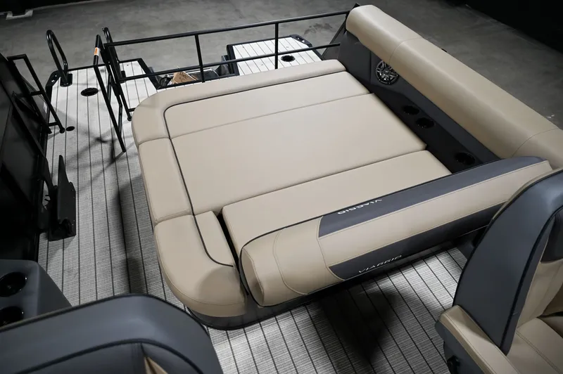 Slide: The Image of Viaggio V22S 2026 - 10