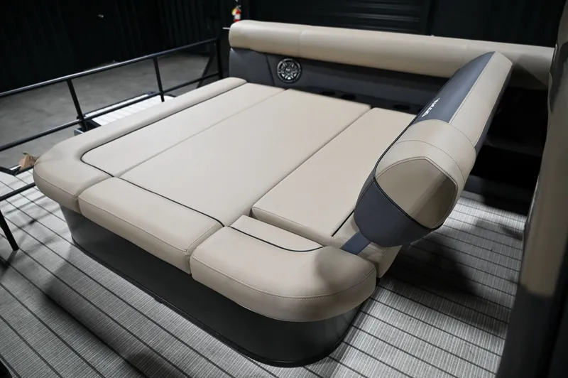 Slide: The Image of Viaggio V22S 2026 - 16