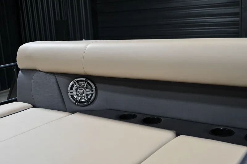 Slide: The Image of Viaggio V22S 2026 - 24