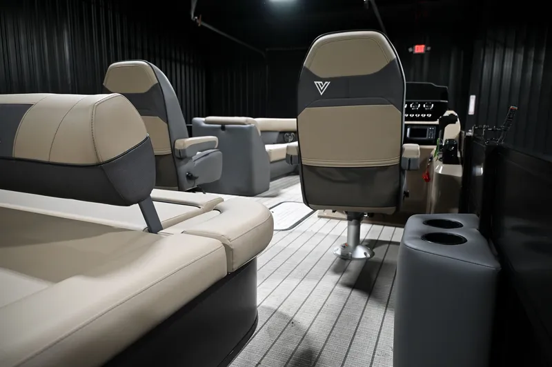 Slide: The Image of Viaggio V22S 2026 - 35