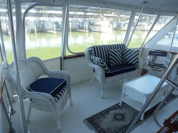 Slide: The Image of Hatteras 58 Yacht Fisherman 1972 - 10