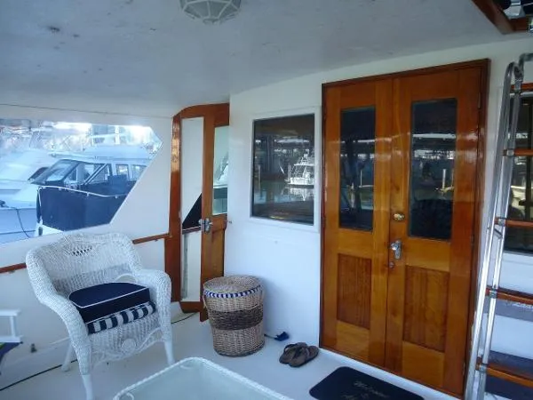Slide: The Image of Hatteras 58 Yacht Fisherman 1972 - 11