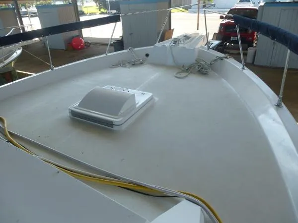 Slide: The Image of Hatteras 58 Yacht Fisherman 1972 - 4