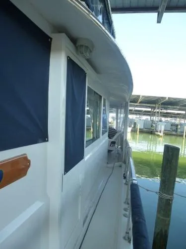Slide: The Image of Hatteras 58 Yacht Fisherman 1972 - 7