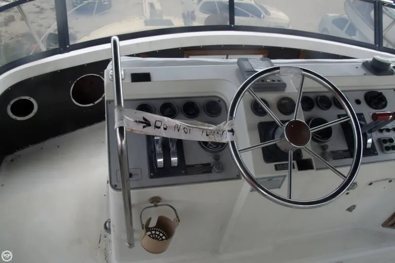Slide: The Image of Carver Yachts 3807 AC Motoryacht 1987 - 1