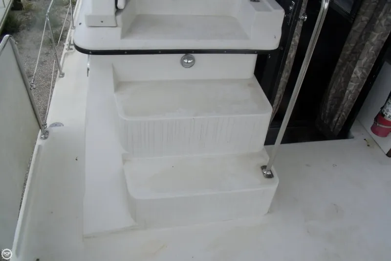 Slide: The Image of Carver Yachts 3807 AC Motoryacht 1987 - 8