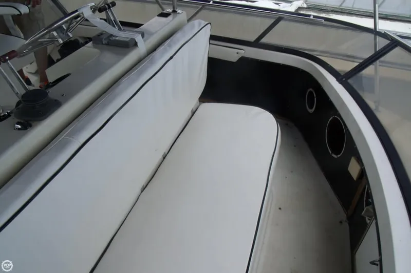 Slide: The Image of Carver Yachts 3807 AC Motoryacht 1987 - 9