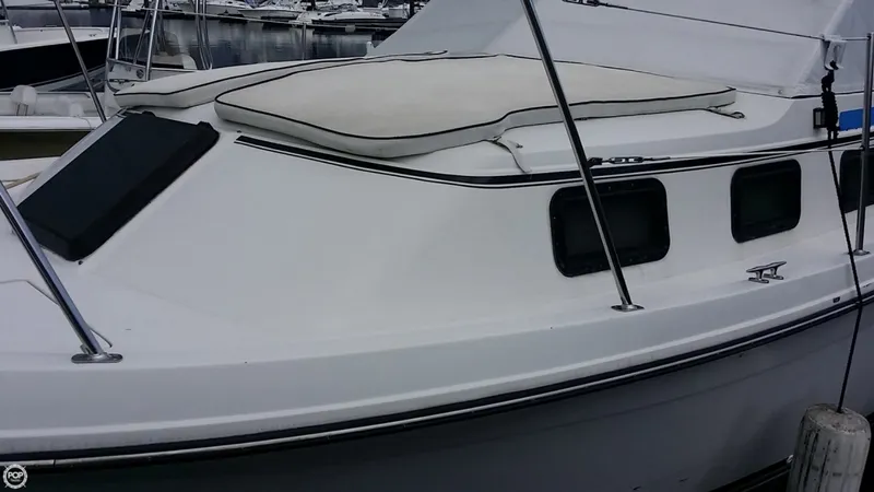 Slide: The Image of Carver Yachts 2807 Riviera Aft Cabin 1987 - 6