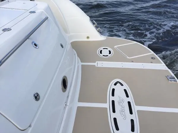 Slide: The Image of Sea Ray 580 Sedan Bridge 2005 - 9