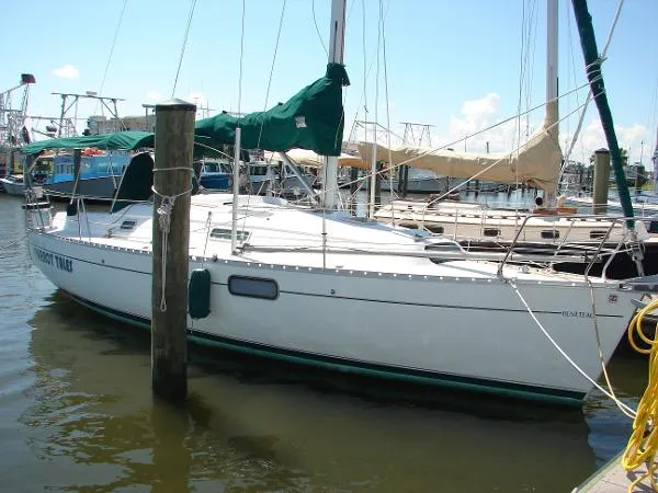 Slide: The Image of Beneteau Oceanis 321 1996 - 1