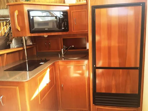Slide: The Image of Carver Yachts 33 Super Sport 2005 - 5