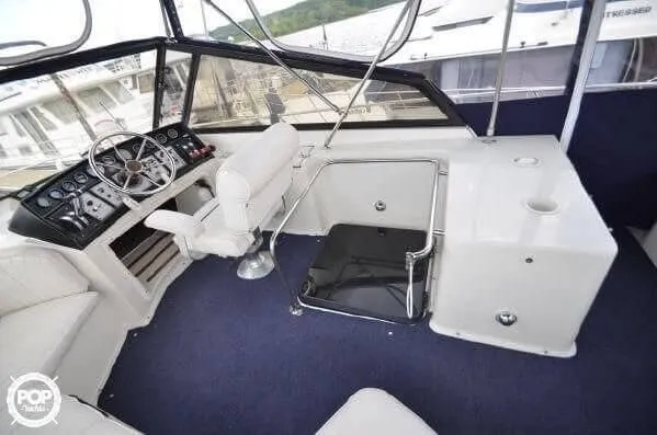 Slide: The Image of Carver Yachts 3297 Mariner 1989 - 2