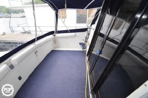 Slide: The Image of Carver Yachts 3297 Mariner 1989 - 4