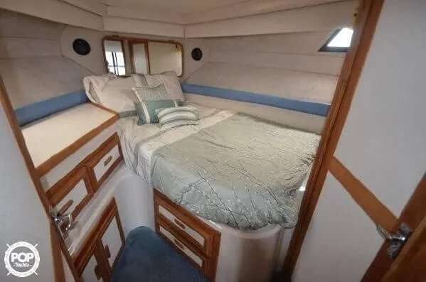 Slide: The Image of Carver Yachts 3297 Mariner 1989 - 9