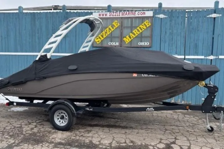 Slide: The Image of 2023 Yamaha Boats 195S covered on trailer at Sizzle Marine, Ohio. - 32