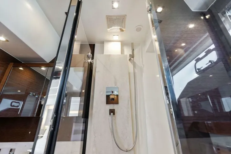 Slide: The Image of Master Head - 34