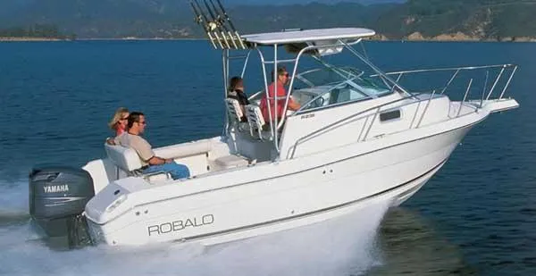 Slide: The Image of Robalo R-235 Walk Around 2005 - 10