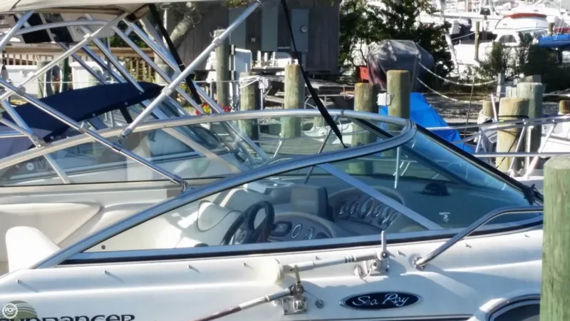 Slide: The Image of Sea Ray 260 Sundancer 2001 - 3