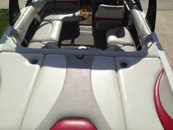 Slide: The Image of Malibu 21 Wakesetter VLX 2006 - 7