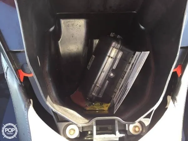 Slide: The Image of Sea-Doo RXT 260 and GTI 130 2011 - 10