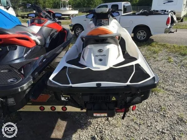 Slide: The Image of Sea-Doo RXT 260 and GTI 130 2011 - 4