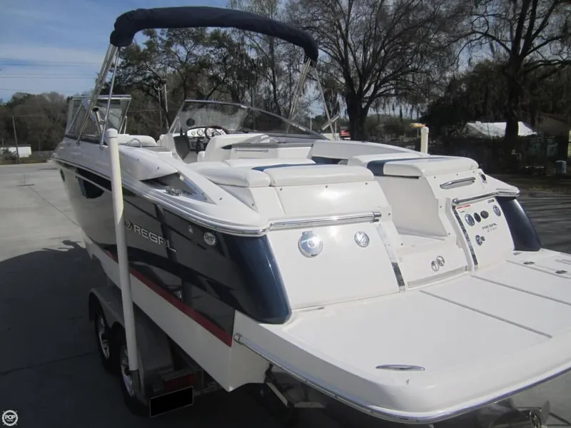 Slide: The Image of Regal 2700 Bowrider 2008 - 1