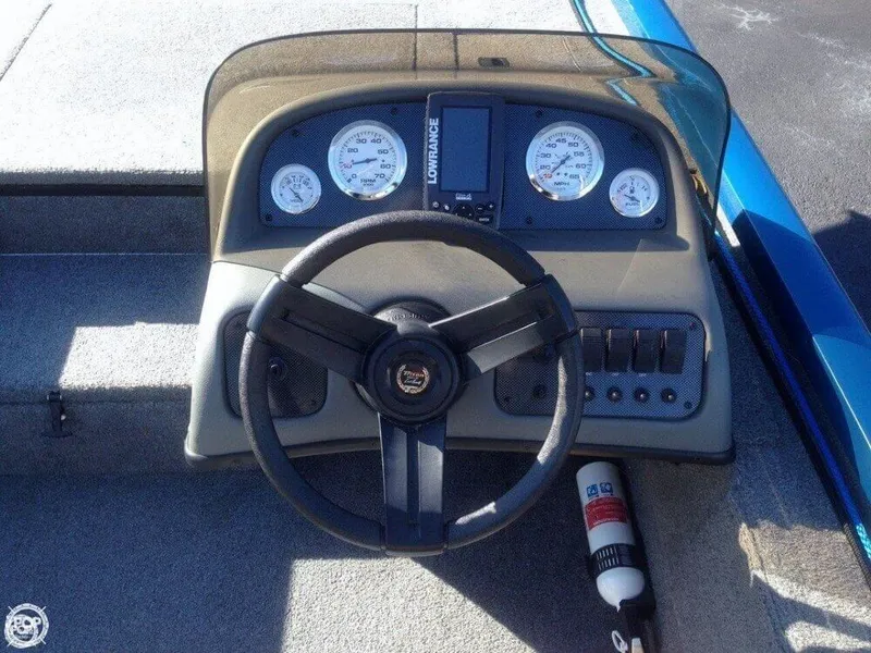 Slide: The Image of Triton TS 17 2007 - 3