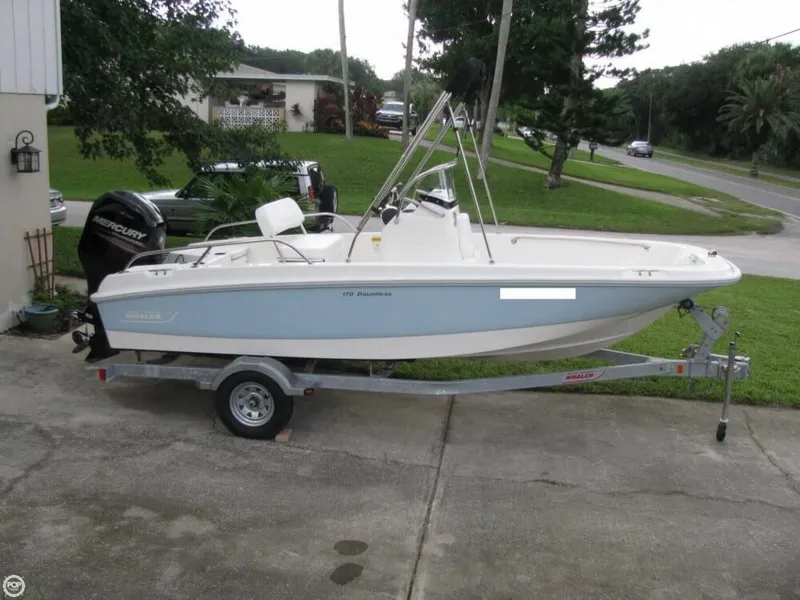 Slide: The Image of Boston Whaler 170 Dauntless 2014 - 1