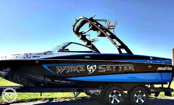 Slide: The Image of Malibu Wakesetter 21 VLX 2013 - 1