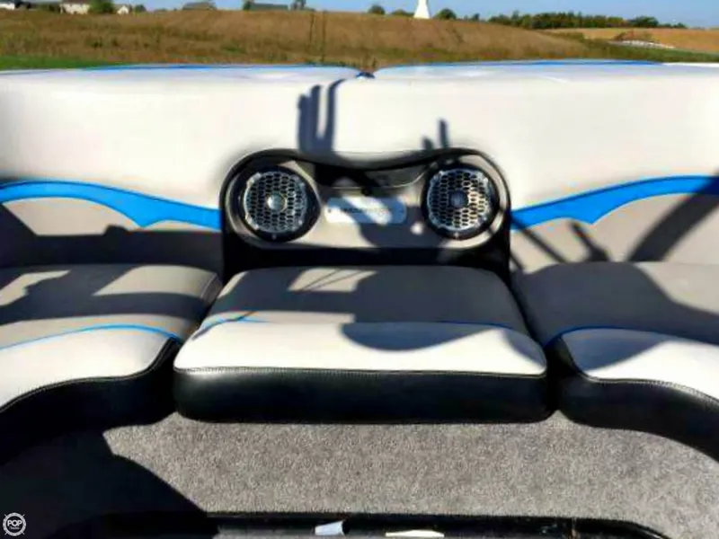 Slide: The Image of Malibu Wakesetter 21 VLX 2013 - 11
