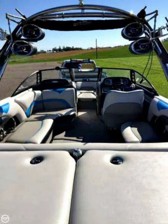 Slide: The Image of Malibu Wakesetter 21 VLX 2013 - 5