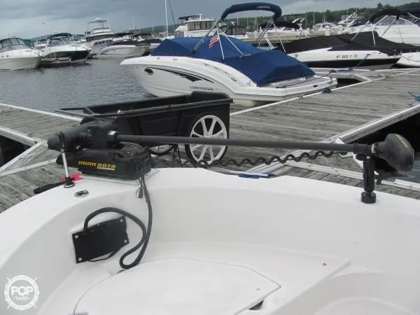 Slide: The Image of Boston Whaler Dauntless 180 2004 - 11