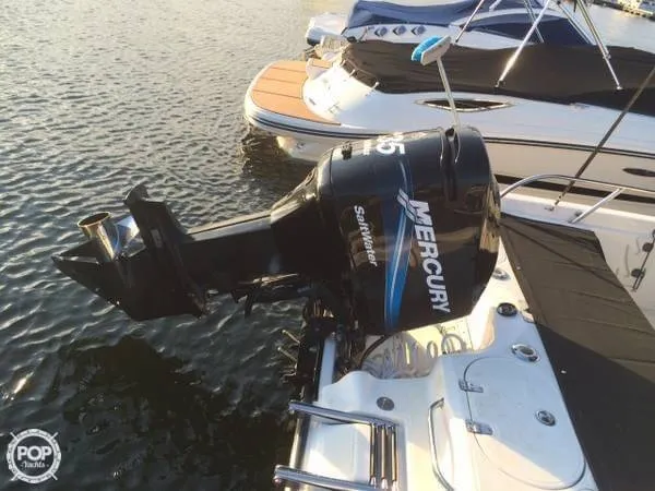 Slide: The Image of Boston Whaler Dauntless 180 2004 - 2