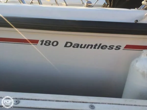 Slide: The Image of Boston Whaler Dauntless 180 2004 - 3