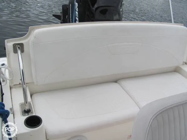 Slide: The Image of Boston Whaler Dauntless 180 2004 - 7