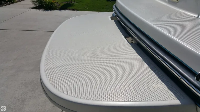 Slide: The Image of Bayliner 205 BR 2006 - 11