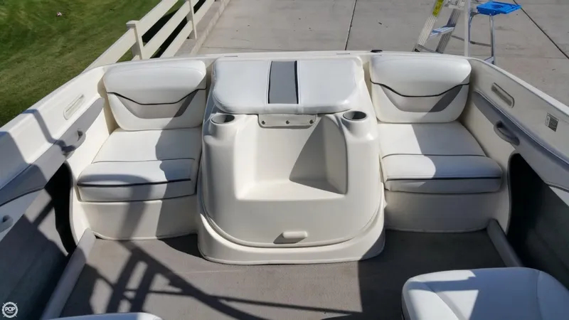 Slide: The Image of Bayliner 205 BR 2006 - 6