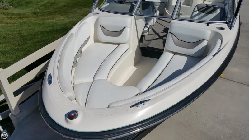 Slide: The Image of Bayliner 205 BR 2006 - 8