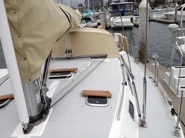 Slide: The Image of Catalina 42 II 1995 - 8