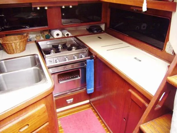 Slide: The Image of Morgan 43 Center Cockpit 1986 - 10