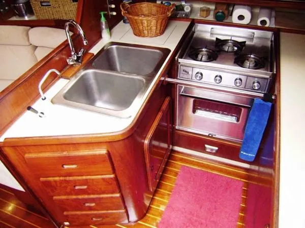 Slide: The Image of Morgan 43 Center Cockpit 1986 - 9