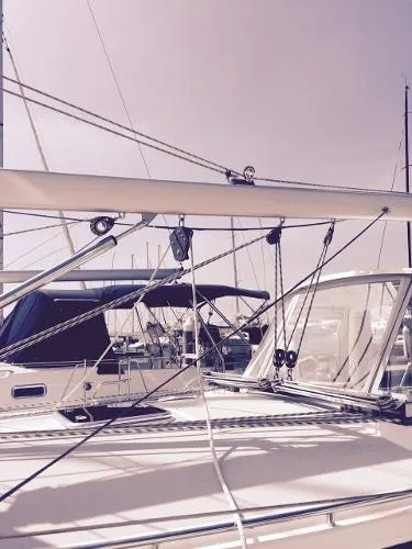 Slide: The Image of Catalina 42 MkII 2005 - 4