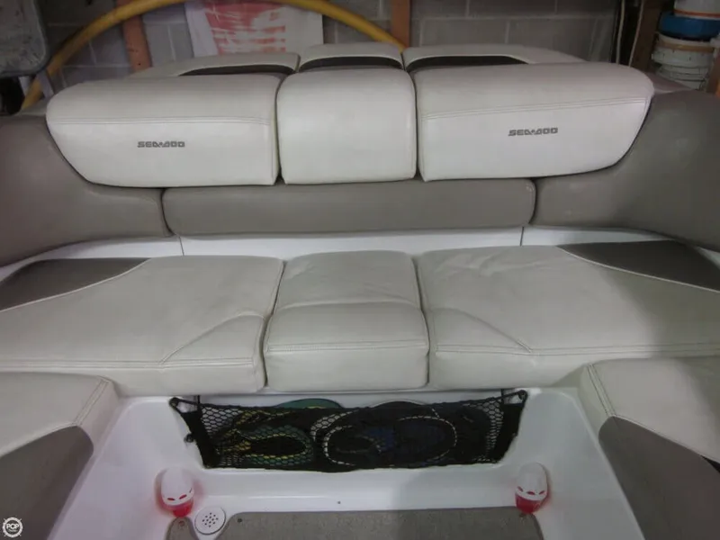 Slide: The Image of Sea-Doo 230 Challenger SE 2009 - 9