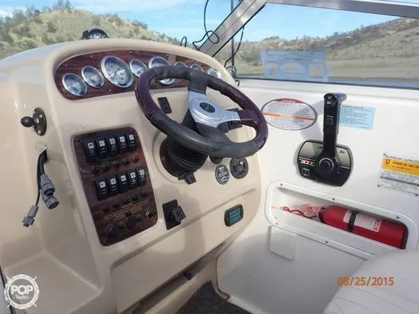 Slide: The Image of Chaparral 240 Signature 2000 - 11