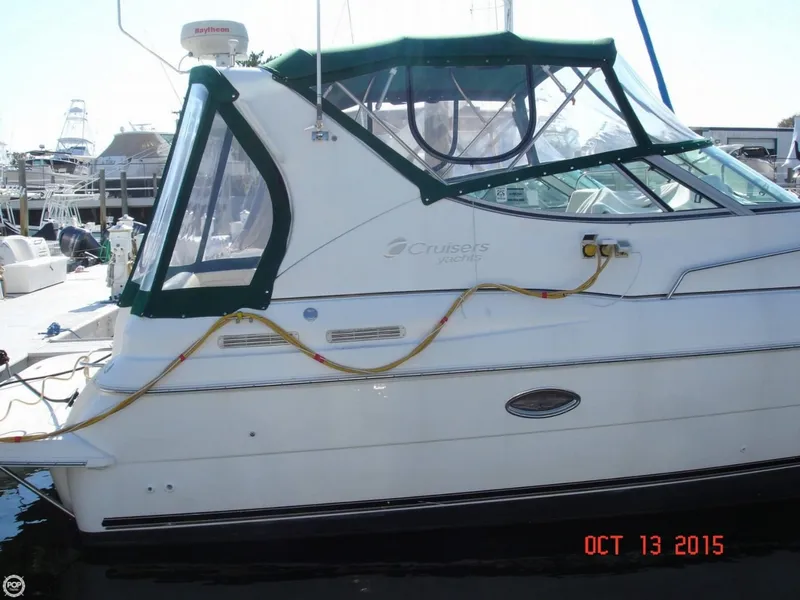 Slide: The Image of Cruisers 3075 Rogue Express Cruiser 1999 - 8