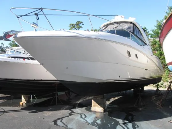 Slide: The Image of Sea Ray 330 Sundancer 2010 - 1