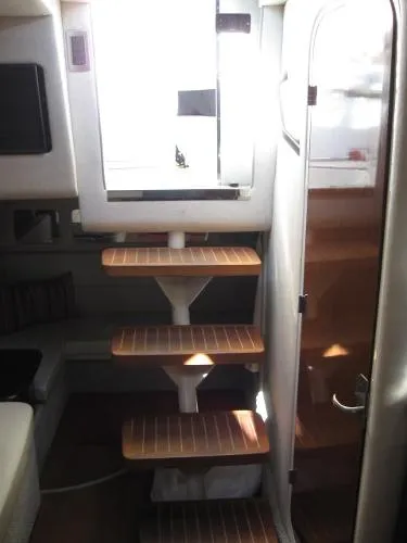 Slide: The Image of Sea Ray 330 Sundancer 2010 - 8